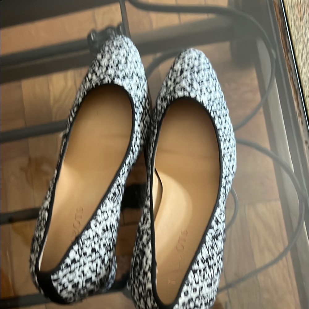 Talbots Monochrome Patterned Heels - Picture 4 of 8
